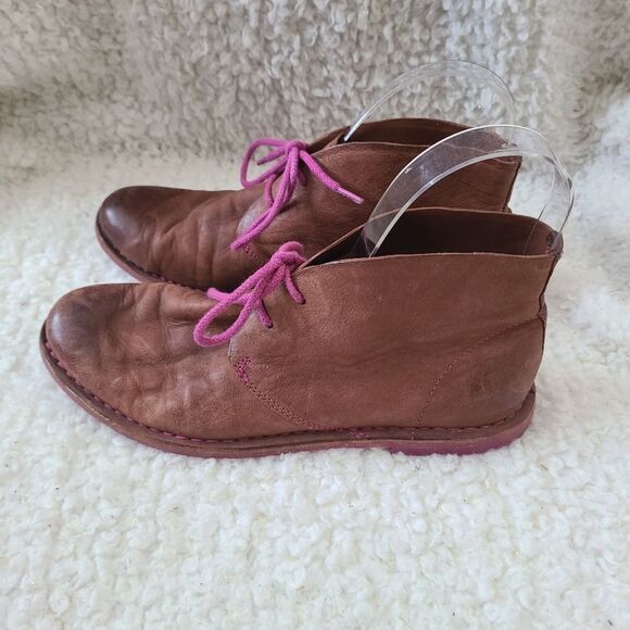 Cole‎ Haan Womens Brown and Pink Leather Chukka Boots - Picture 3 of 6